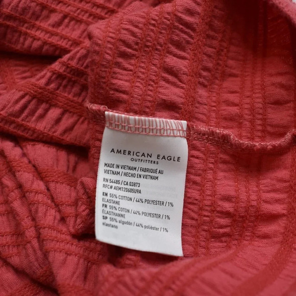 American Eagle Smocked Crop Tee Sz XS Top Shrunken Fit Boho Minimalist Barbie - Picture 11 of 16